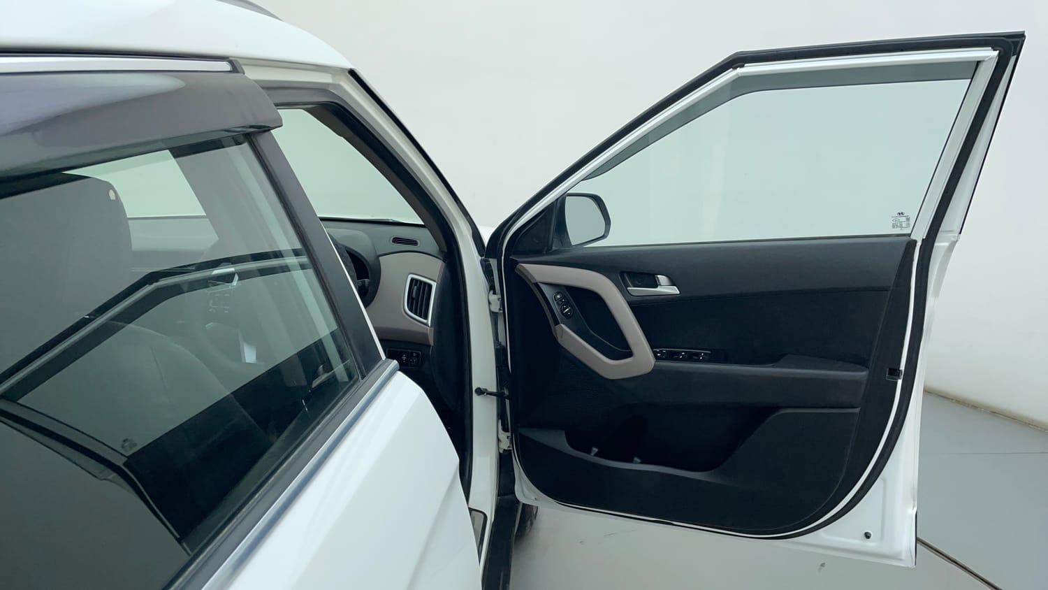 Used 2018 Hyundai Creta SX 1.6 AT CRDi Diesel Automatic interior RIGHT FRONT DOOR OPEN VIEW