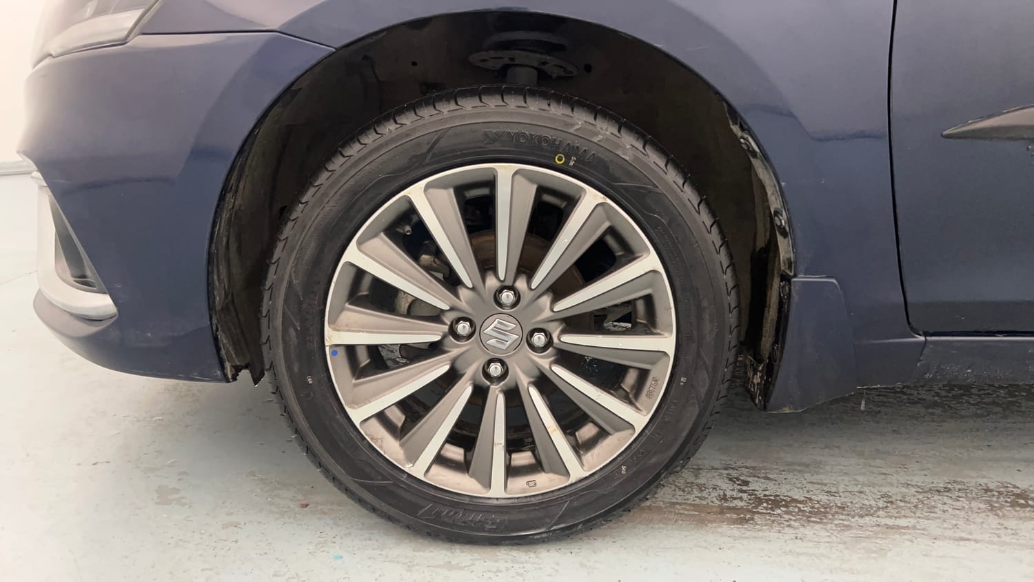 Used 2022 Maruti Suzuki Ciaz Alpha 1.5 Petrol Manual tyres LEFT FRONT TYRE RIM VIEW