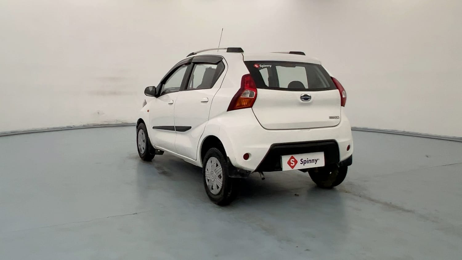 Used 2016 Datsun Redi-GO S Petrol Manual exterior LEFT REAR CORNER VIEW