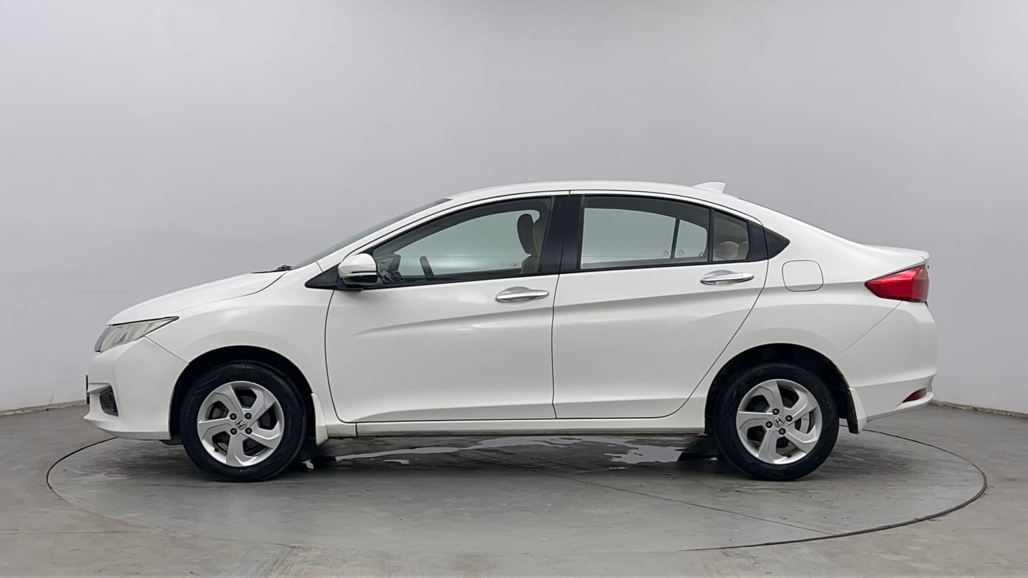 Used 2017 Honda City V Petrol Manual exterior LEFT SIDE VIEW