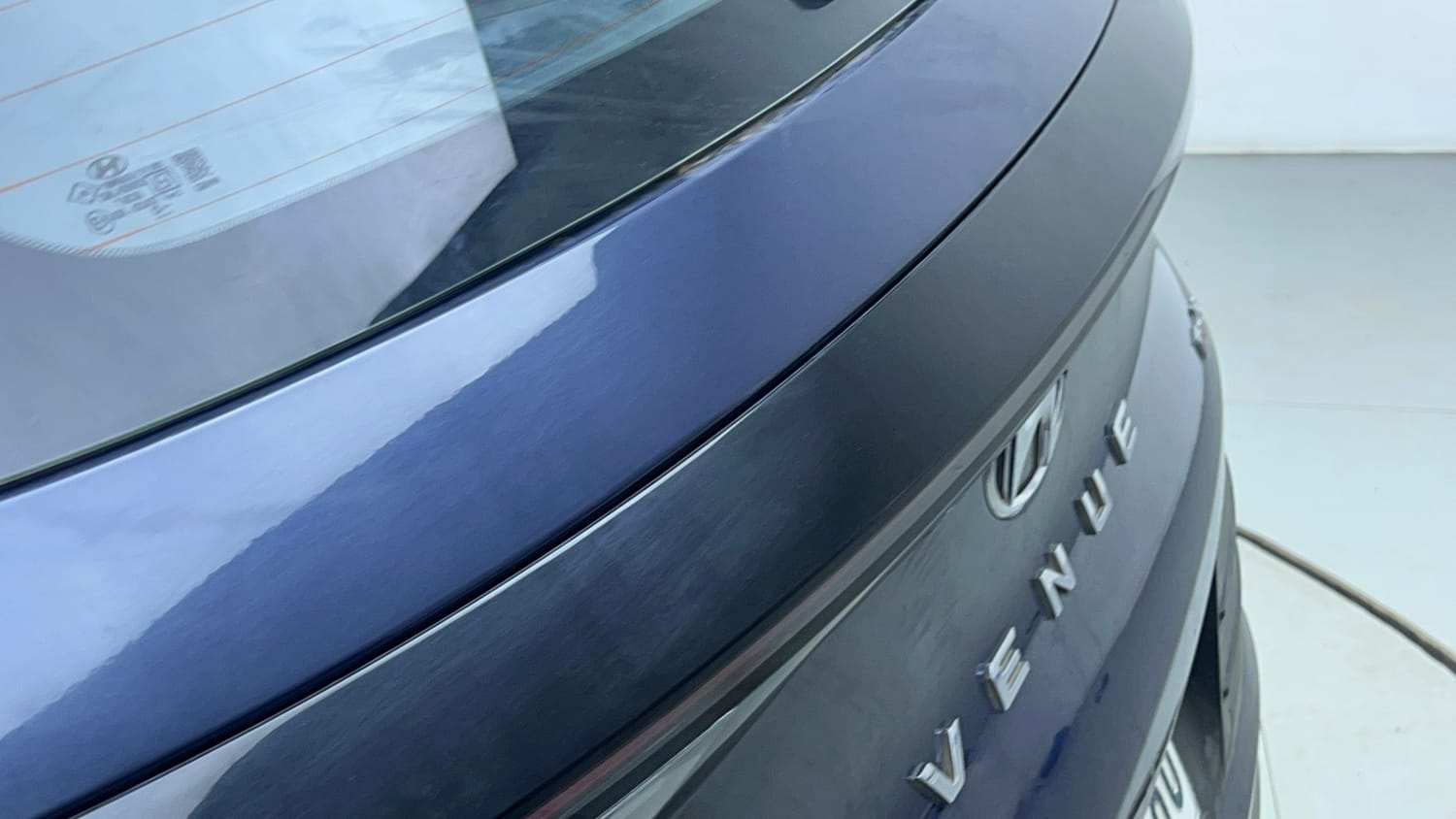 Used 2023 Hyundai Venue S (O) 1.0 Turbo DCT Petrol Automatic dents MINOR SCRATCH