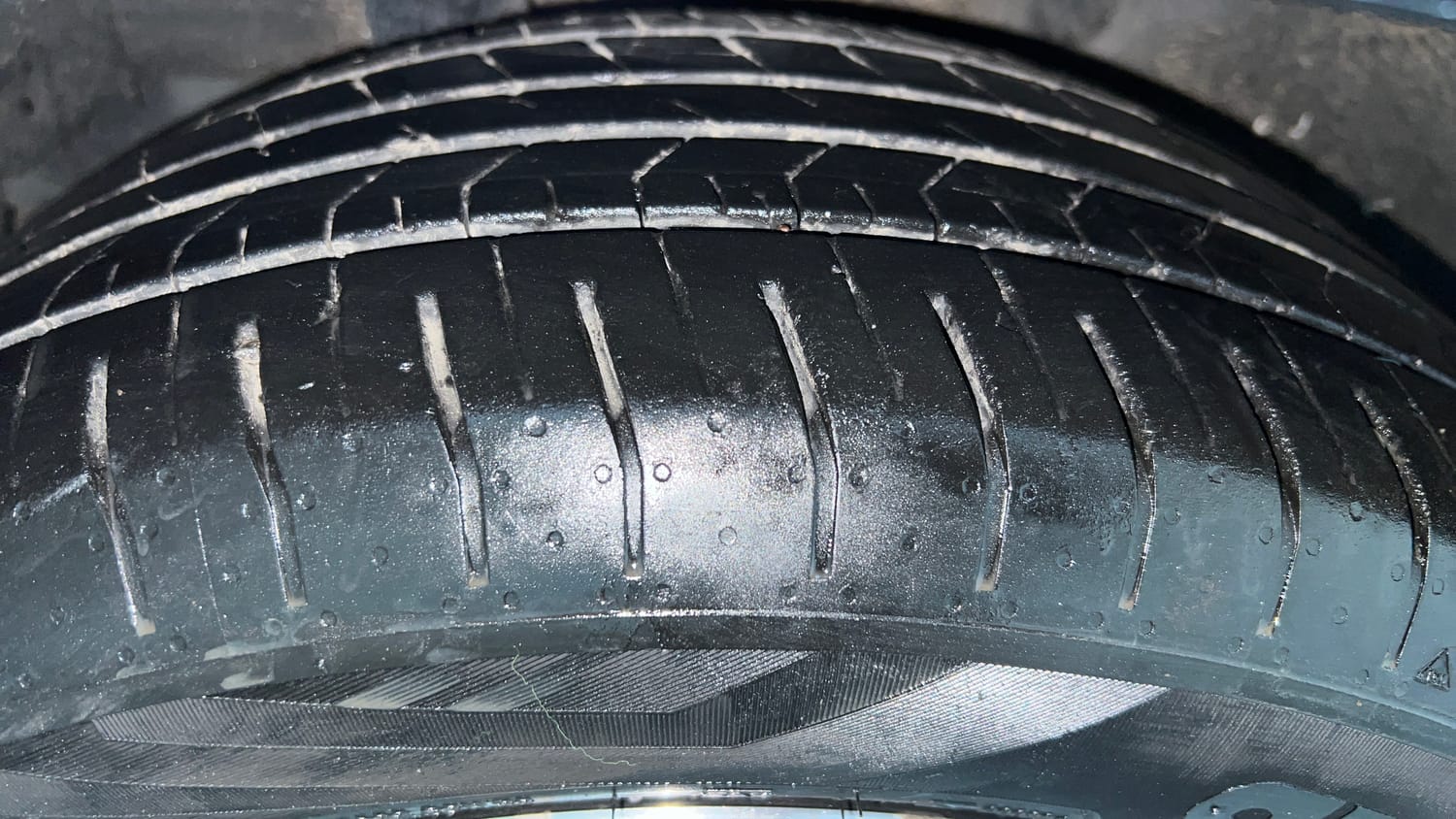 Used 2025 Hyundai Verna SX 1.5 Petrol IVT Petrol Automatic tyres RIGHT REAR TYRE TREAD VIEW