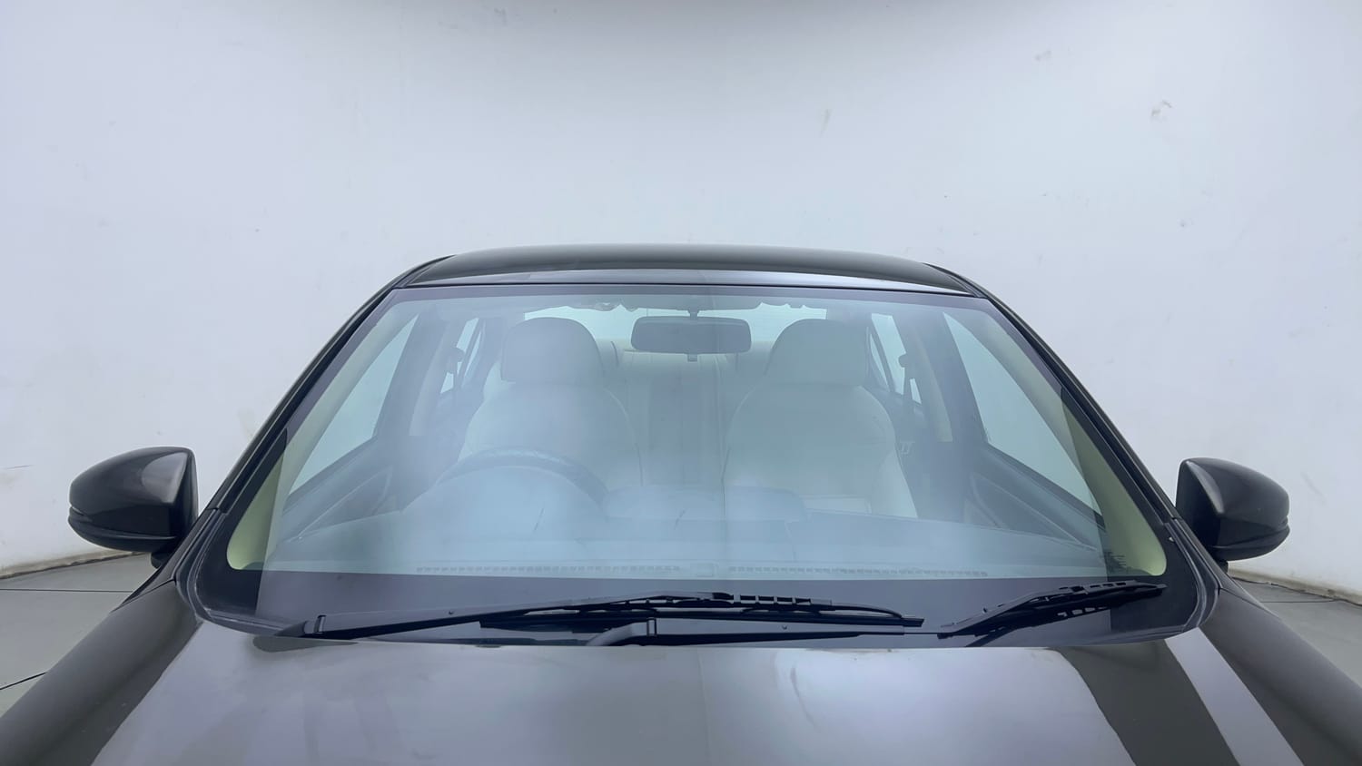 Used 2023 Honda Amaze VX MT 1.2 Petrol Petrol Manual exterior FRONT WINDSHIELD VIEW