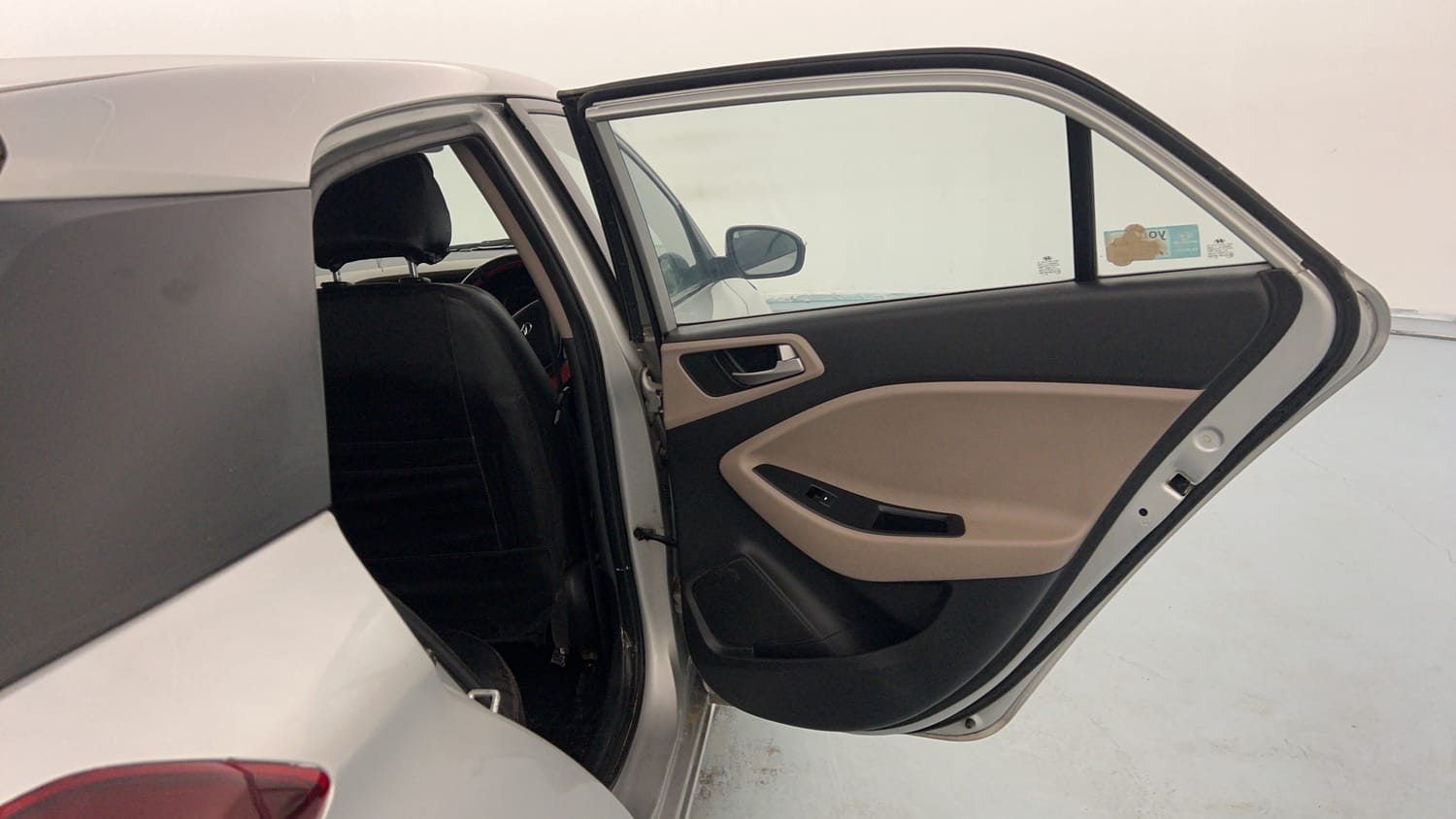 Used 2014 Hyundai Elite i20 Sportz 1.2 Petrol Manual interior RIGHT REAR DOOR OPEN VIEW