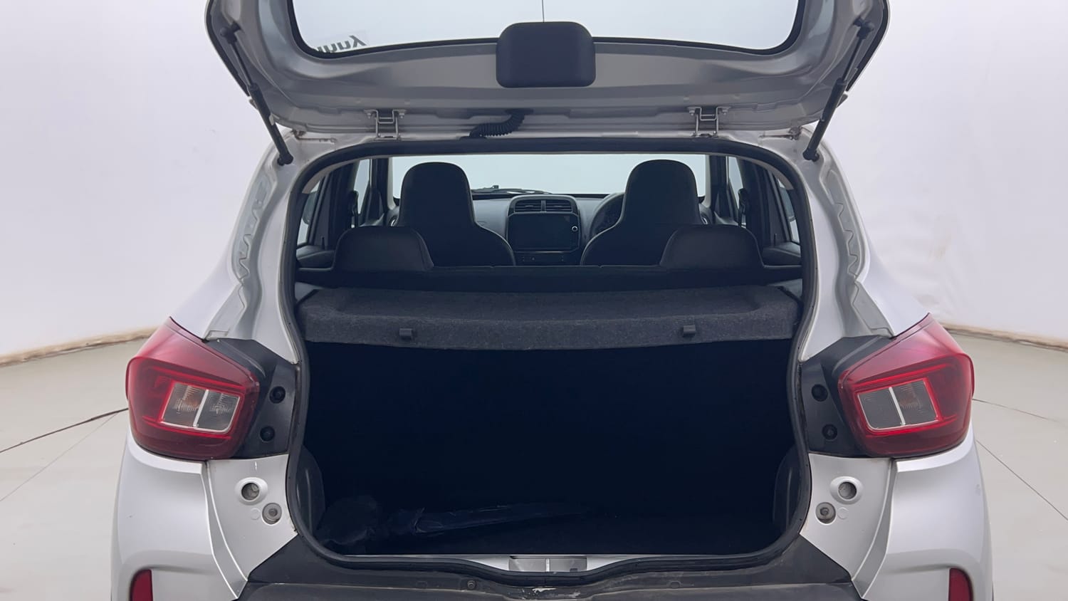 Used 2024 Renault Kwid RXT 1.0L AMT Petrol Automatic interior DICKY INSIDE VIEW
