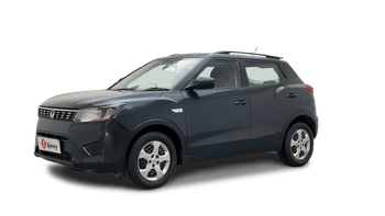 Used 2022 Mahindra XUV 300 W6 1.2 Petrol Petrol Manual Image