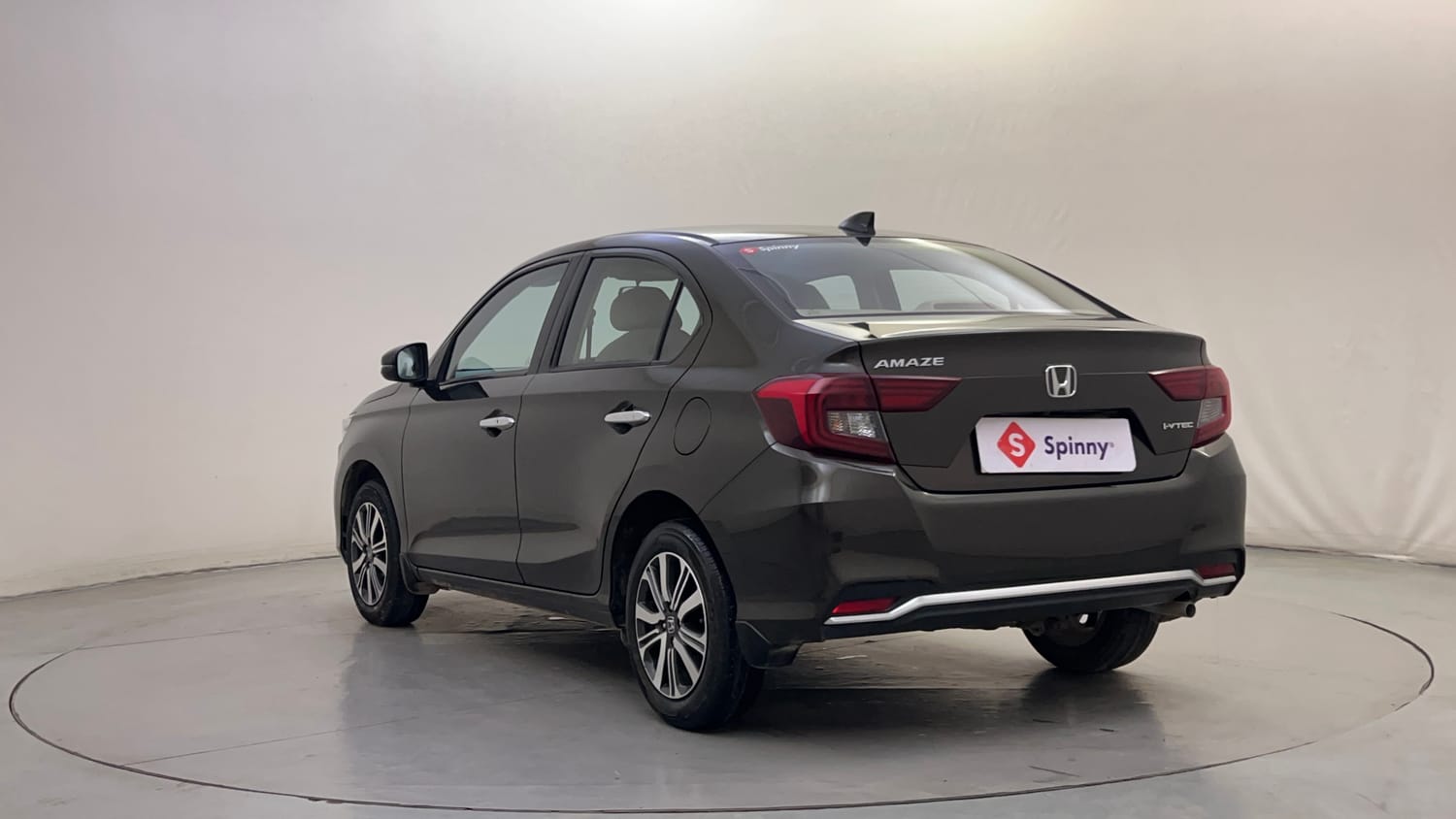 Used 2025 honda Amaze 2nd Generation VX 1.2 Petrol CVT Petrol Automatic exterior LEFT REAR CORNER VIEW