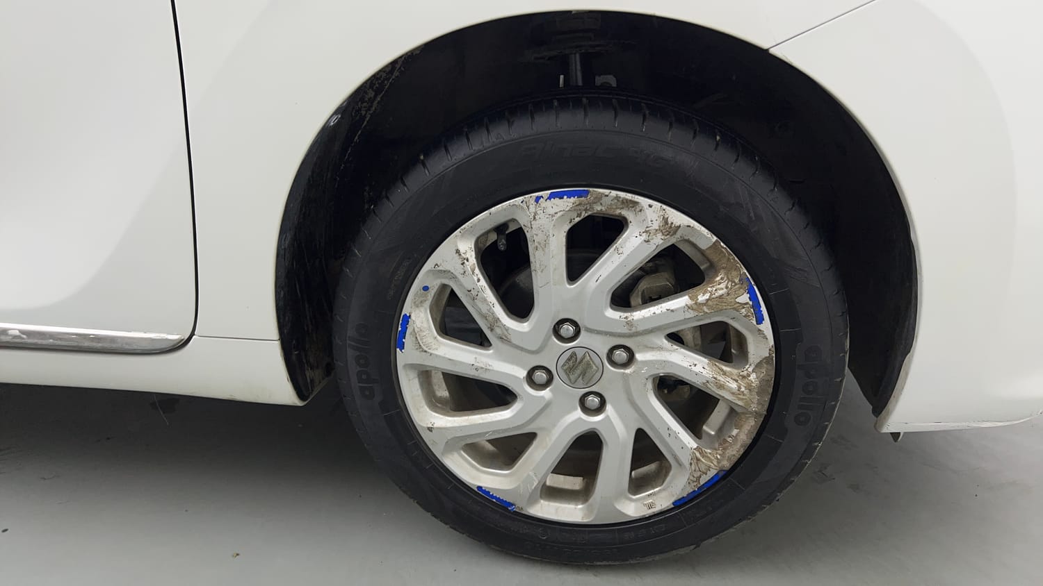 Used 2025 Maruti Suzuki Baleno Zeta MT Petrol Manual tyres RIGHT FRONT TYRE RIM VIEW