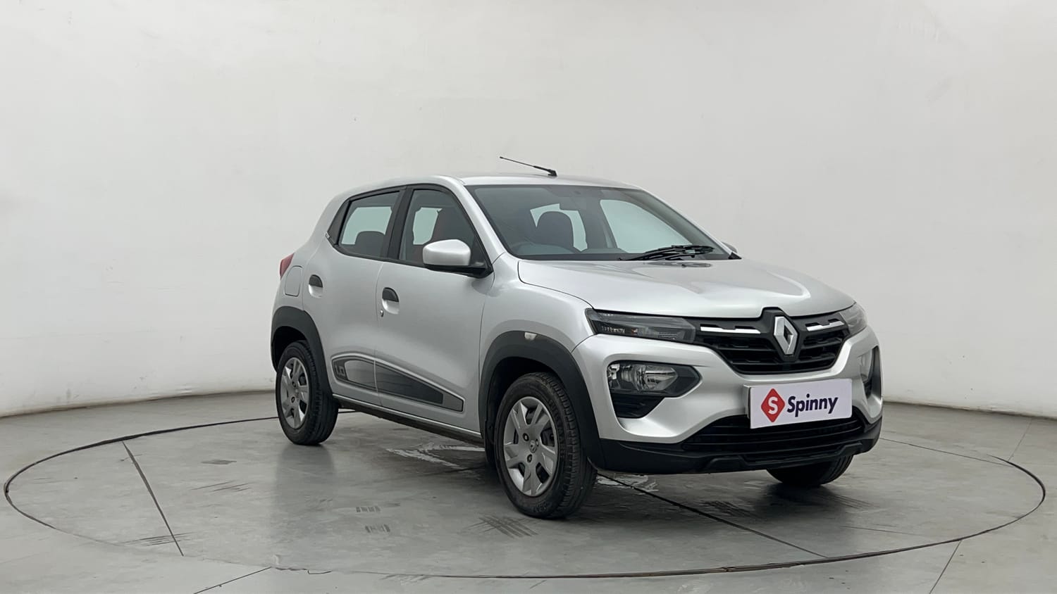 Used 2021 Renault Kwid RXT 1.0 AMT Opt Petrol Automatic exterior RIGHT FRONT CORNER VIEW