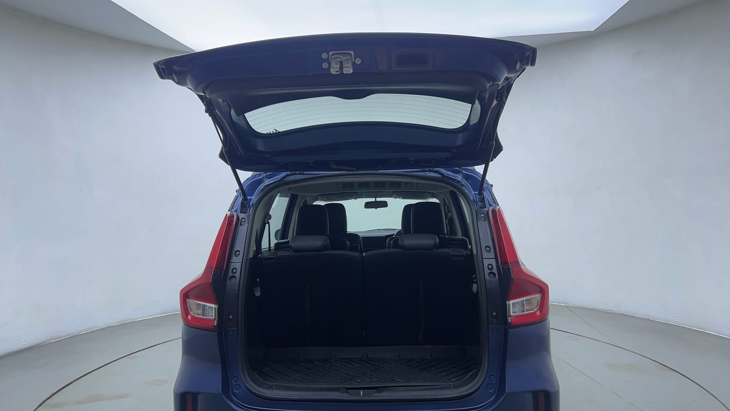 Used 2021 Maruti Suzuki XL6 Alpha AT Petrol Petrol Automatic interior DICKY DOOR OPEN VIEW