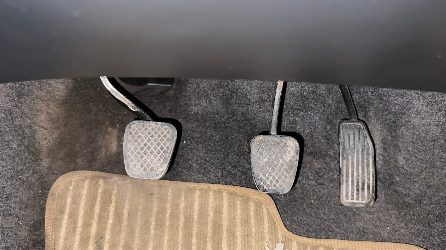 Used 2016 Honda Amaze 1.2 S i-VTEC Petrol Manual interior PEDALS VIEW