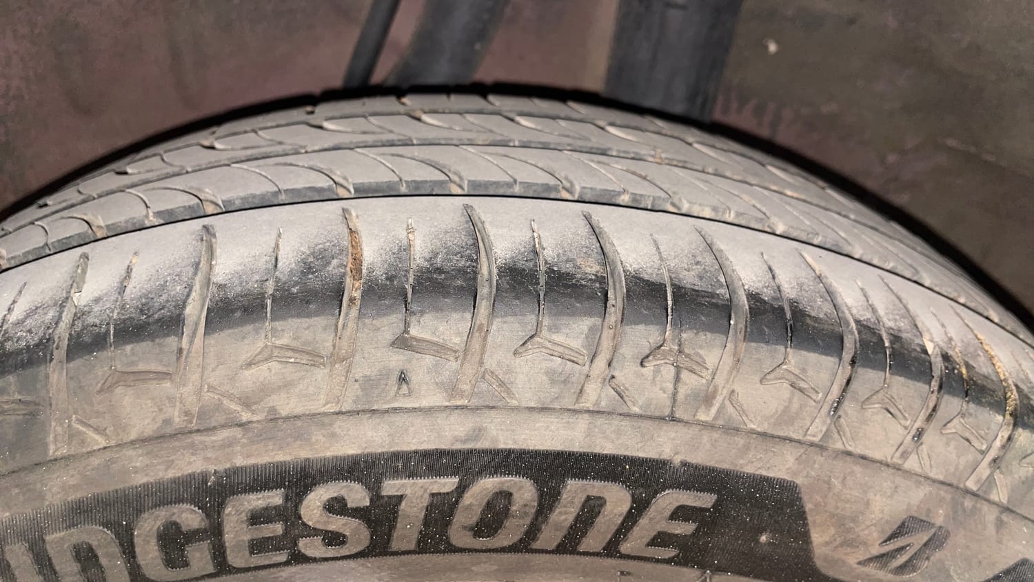 Used 2018 Honda Amaze 1.2 VX MT Petrol Petrol Manual tyres LEFT REAR TYRE TREAD VIEW