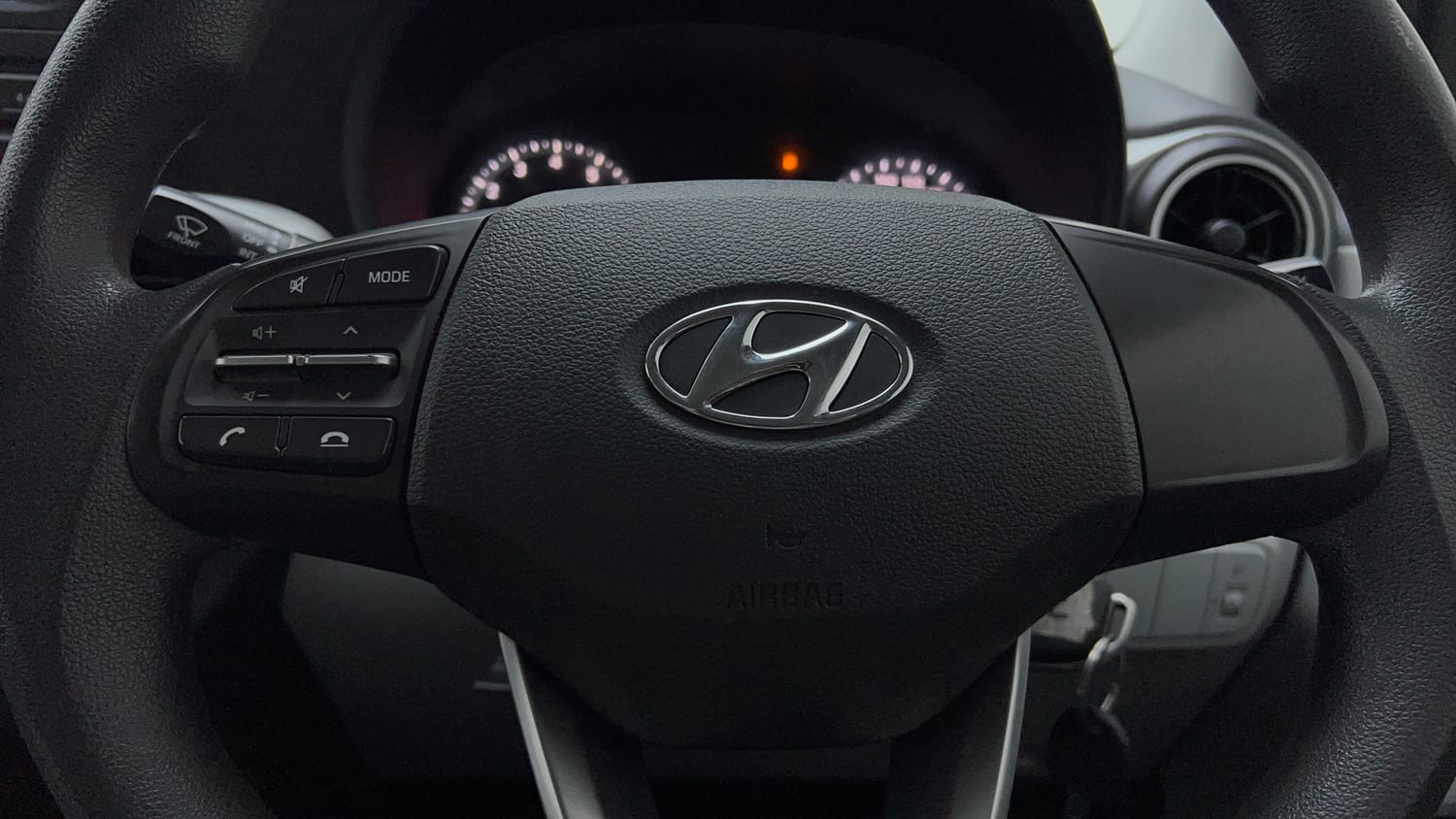 Used 2021 Hyundai Grand i10 Nios Magna 1.2 Kappa VTVT Petrol Manual top_features Airbags