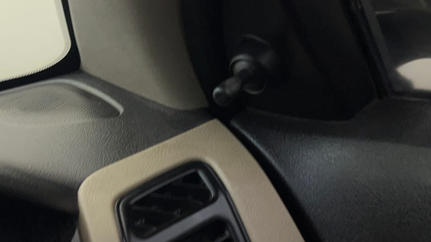 Used 2015 Tata Zest XE Petrol Petrol Manual top_features Adjustable ORVM