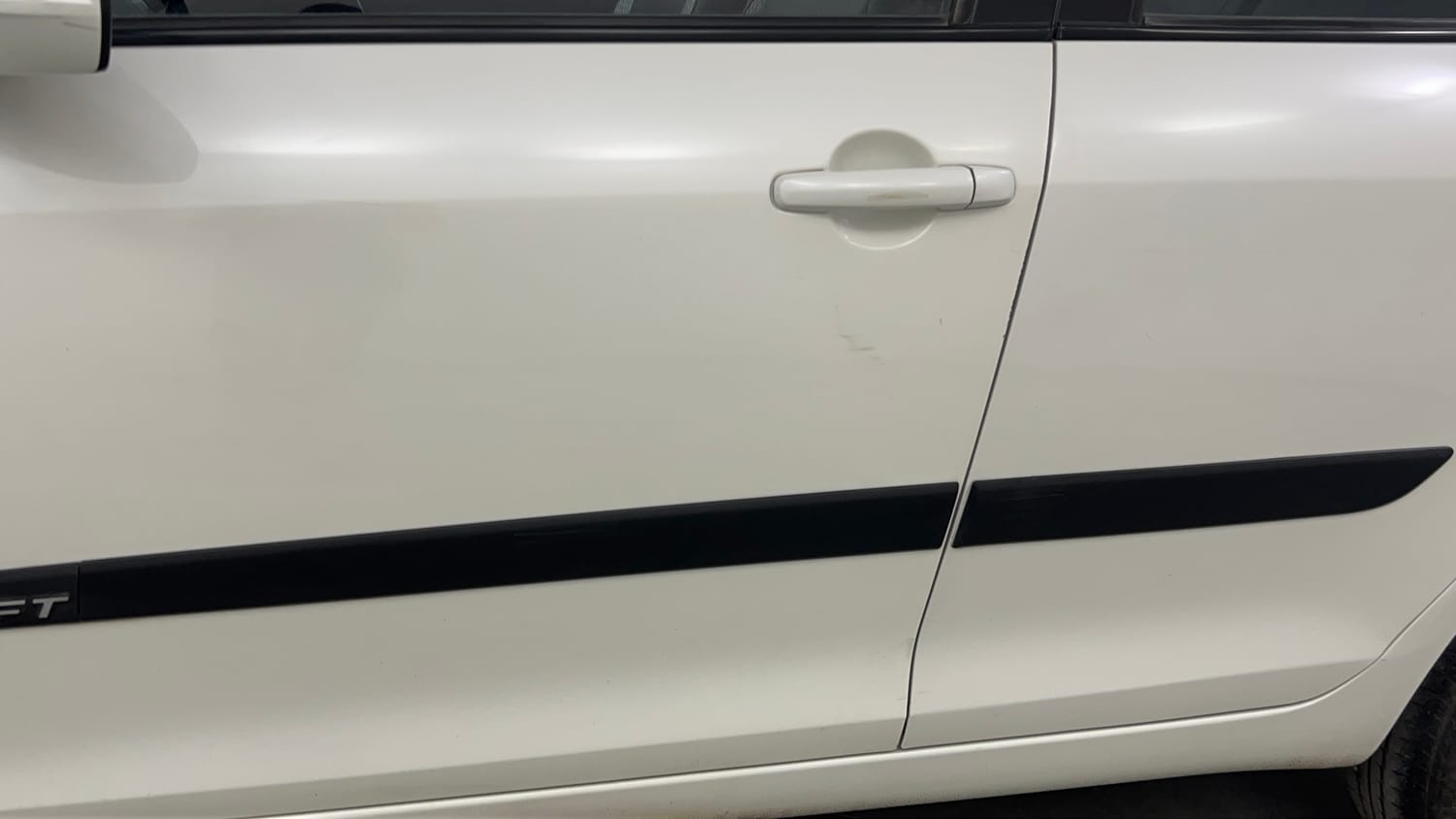 Used 2015 Maruti Suzuki Swift VXi Petrol Manual dents MINOR SCRATCH