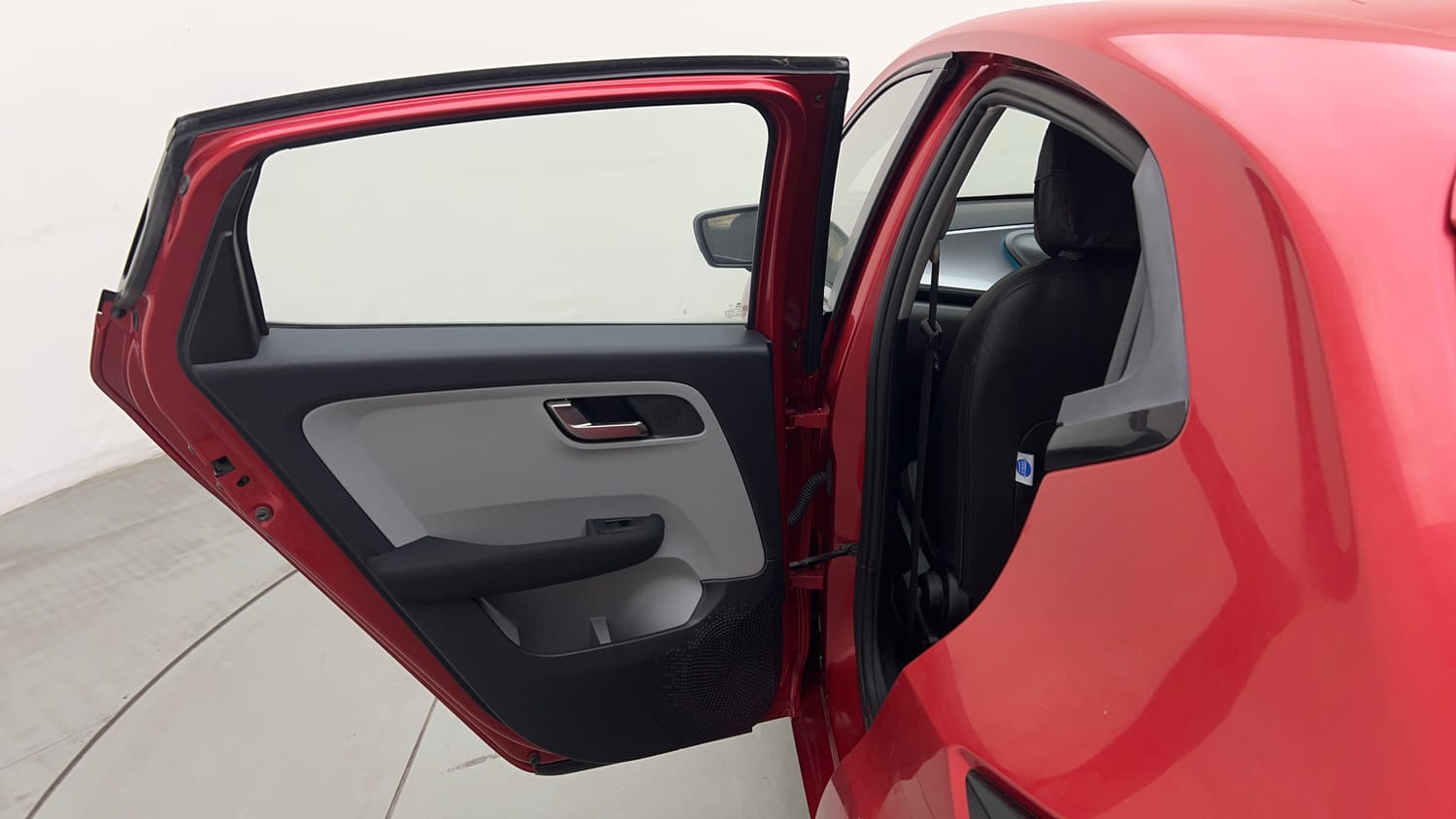 Used 2020 Tata Altroz XZ Petrol Petrol Manual interior LEFT REAR DOOR OPEN VIEW