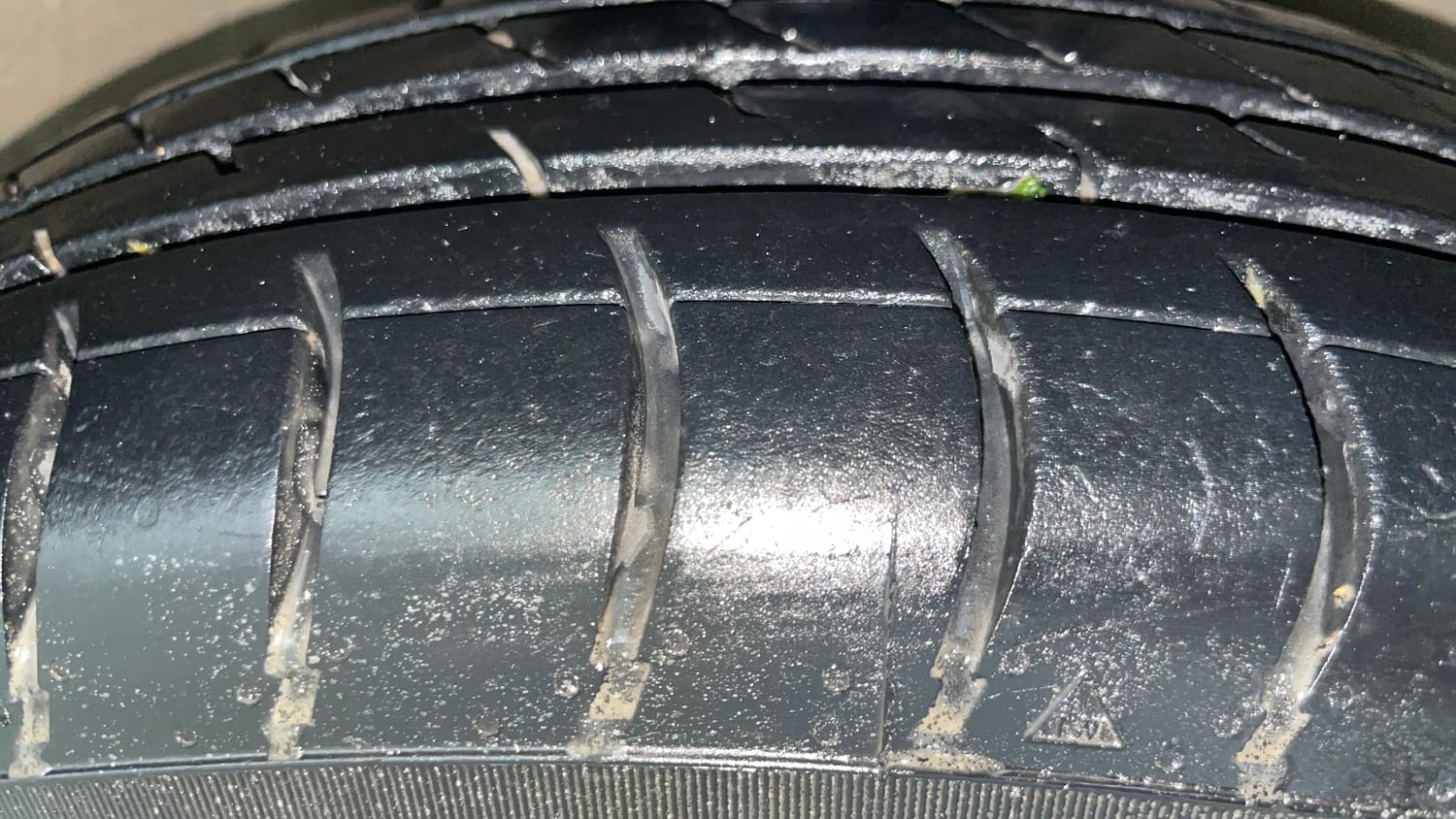 Used 2014 Maruti Suzuki Ritz Lxi BS-IV Petrol Manual tyres RIGHT FRONT TYRE TREAD VIEW