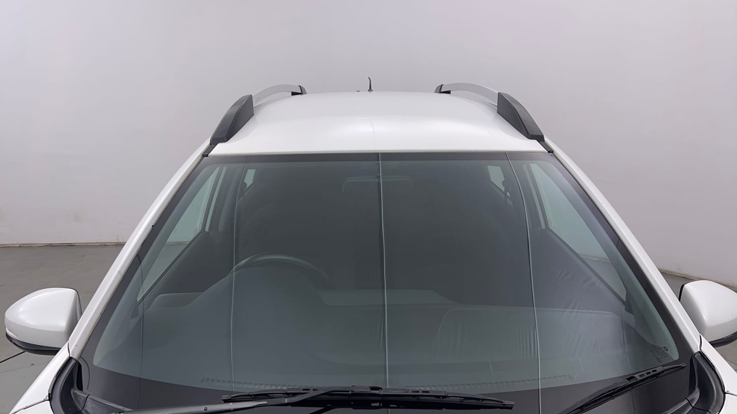 Used 2019 Honda BR-V V Petrol Petrol Manual exterior FRONT WINDSHIELD VIEW