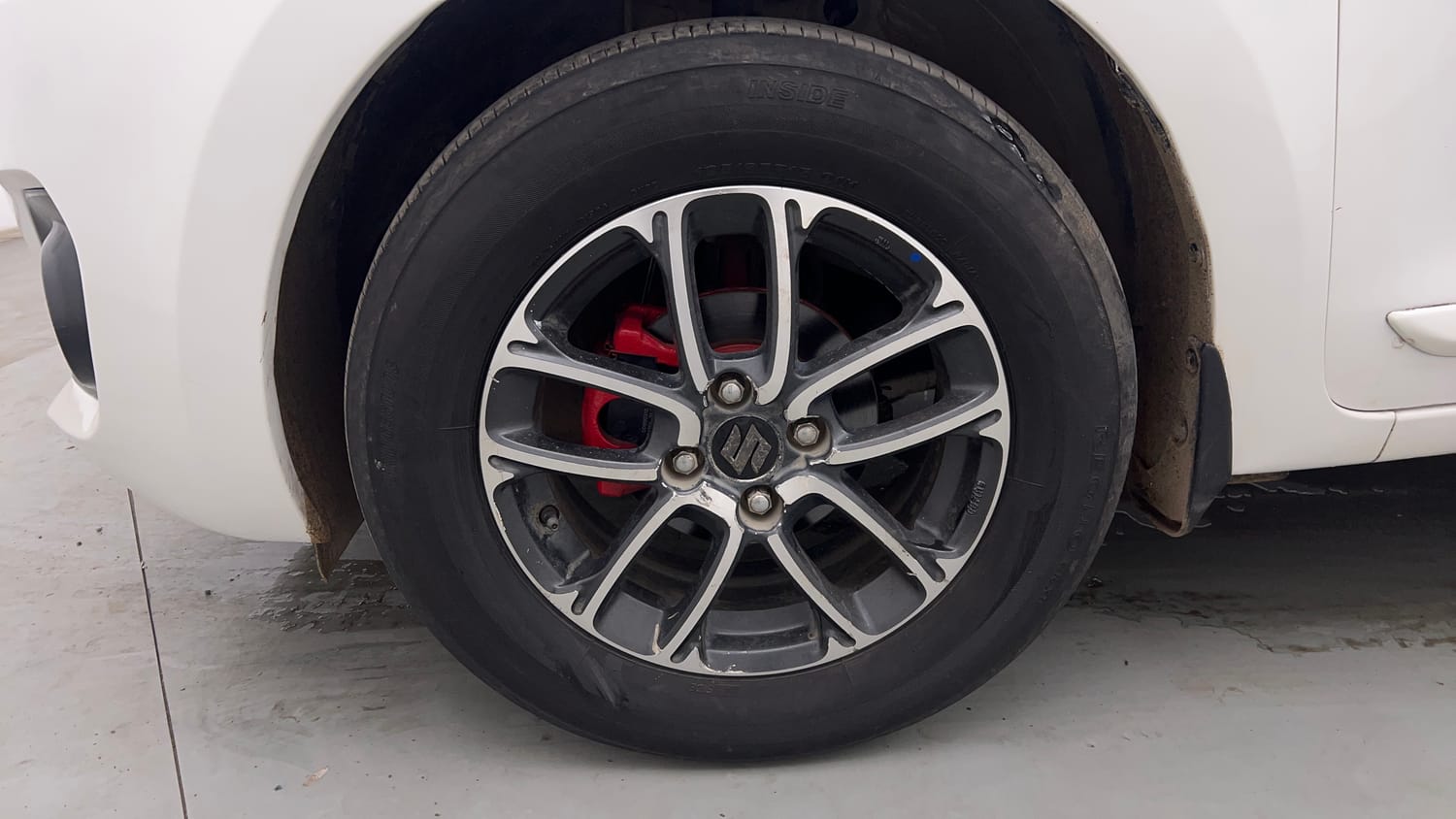 Used 2019 Maruti Suzuki Swift ZXi Plus Petrol Manual tyres LEFT FRONT TYRE RIM VIEW