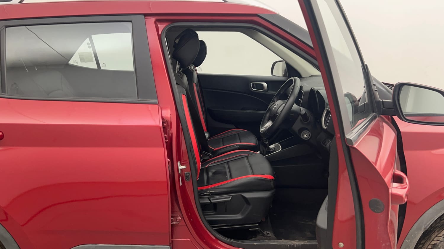 Used 2022 Hyundai Venue S Plus 1.2 Petrol Petrol Manual interior RIGHT SIDE FRONT DOOR CABIN VIEW