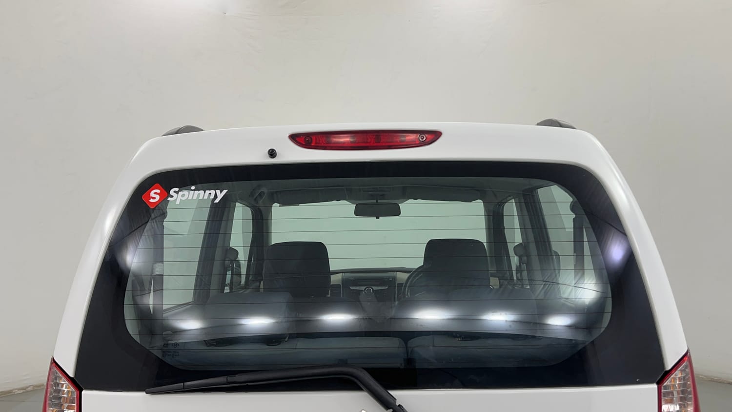Used 2017 Maruti Suzuki Wagon R 1.0 VXI AMT Petrol Automatic exterior BACK WINDSHIELD VIEW