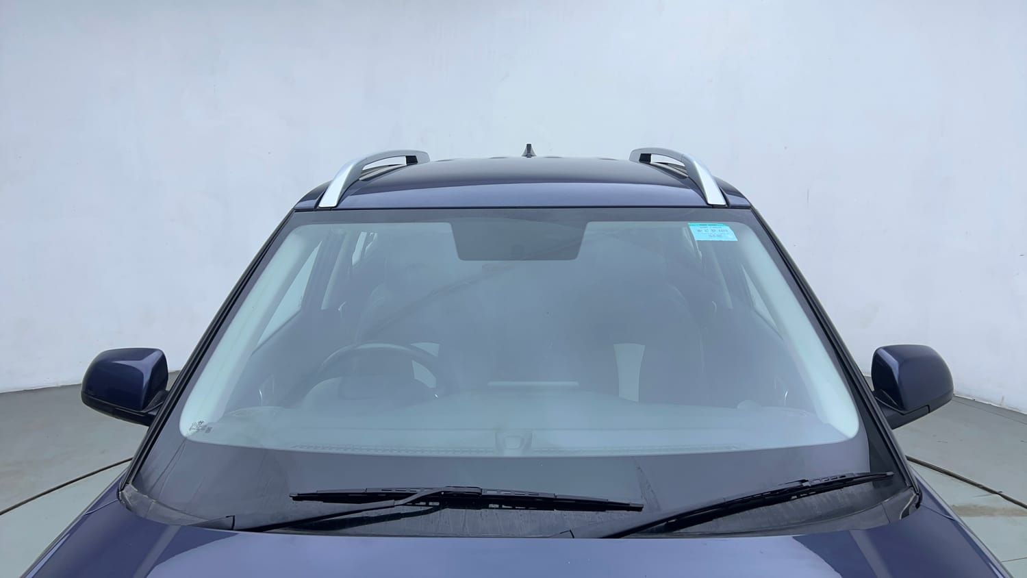 Used 2023 Hyundai Venue S (O) 1.0 Turbo DCT Petrol Automatic exterior FRONT WINDSHIELD VIEW