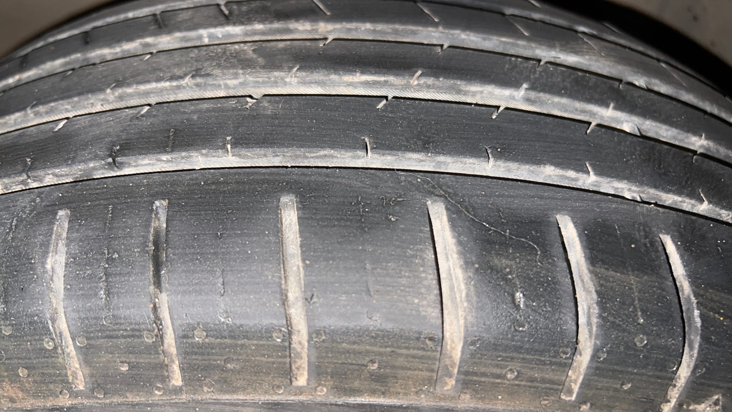 Used 2024 Tata Punch Creative Dual Tone AMT Petrol Automatic tyres LEFT FRONT TYRE TREAD VIEW