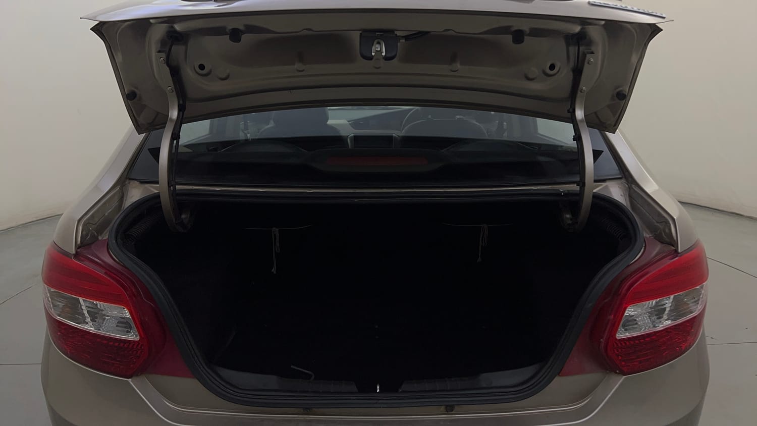Used 2015 Tata Zest XE Petrol Petrol Manual interior DICKY INSIDE VIEW