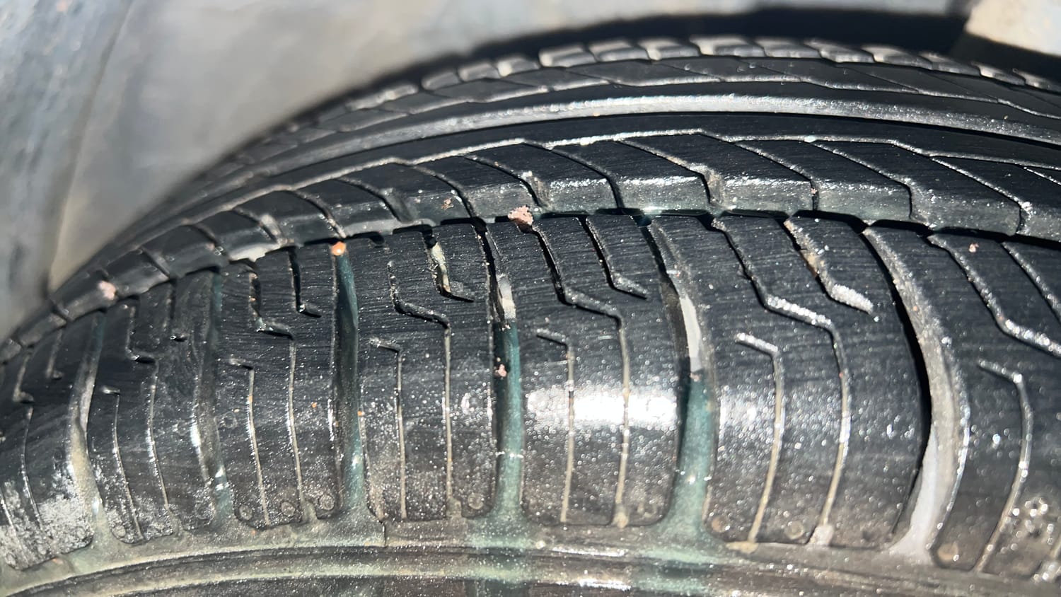 Used 2016 Datsun Redi-GO S Petrol Manual tyres RIGHT FRONT TYRE TREAD VIEW