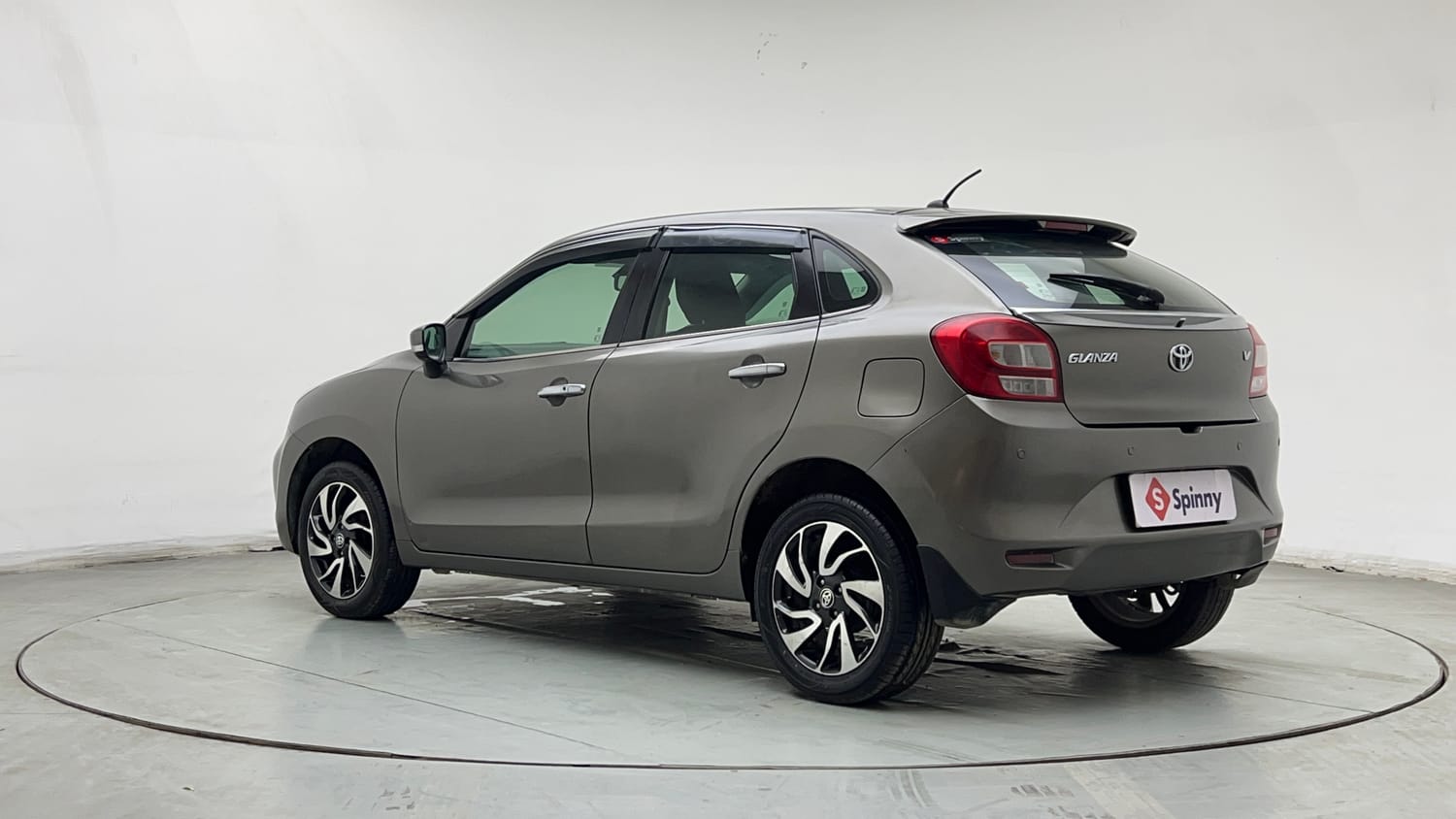 Used 2019 Toyota Glanza V Petrol Manual exterior LEFT REAR CORNER VIEW