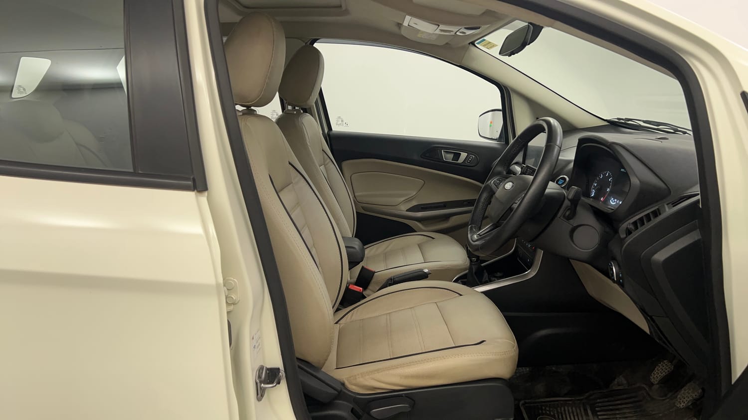Used 2021 Ford EcoSport Titanium 1.5L TDCi Diesel Manual interior RIGHT SIDE FRONT DOOR CABIN VIEW