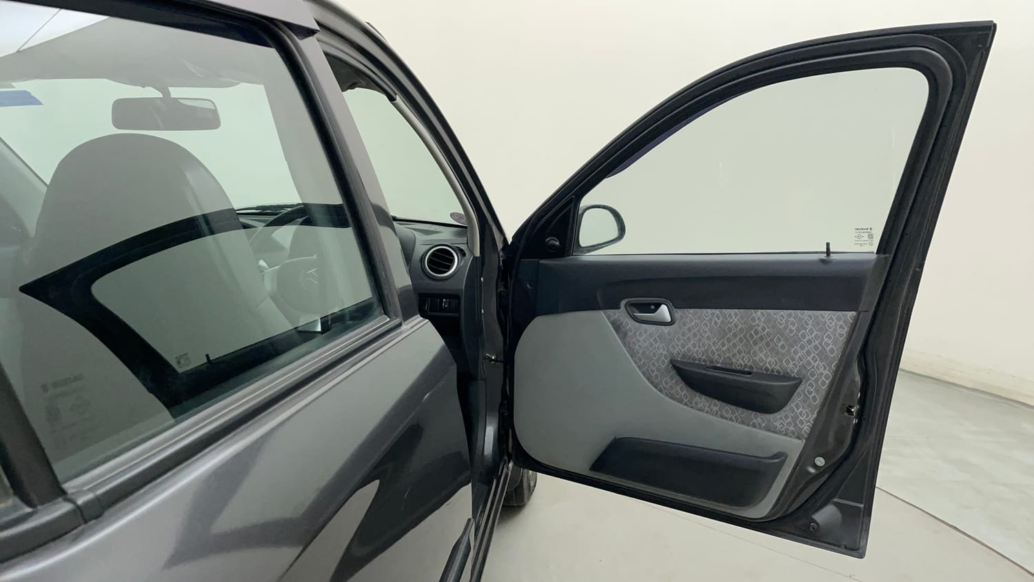 Used 2017 Maruti Suzuki Alto 800 LXi Petrol Manual interior RIGHT FRONT DOOR OPEN VIEW