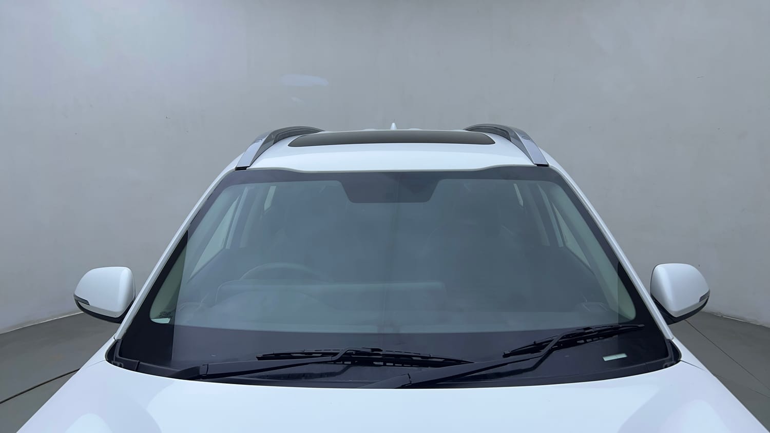 Used 2020 Kia Sonet GTX Plus 1.5 Diesel Manual exterior FRONT WINDSHIELD VIEW