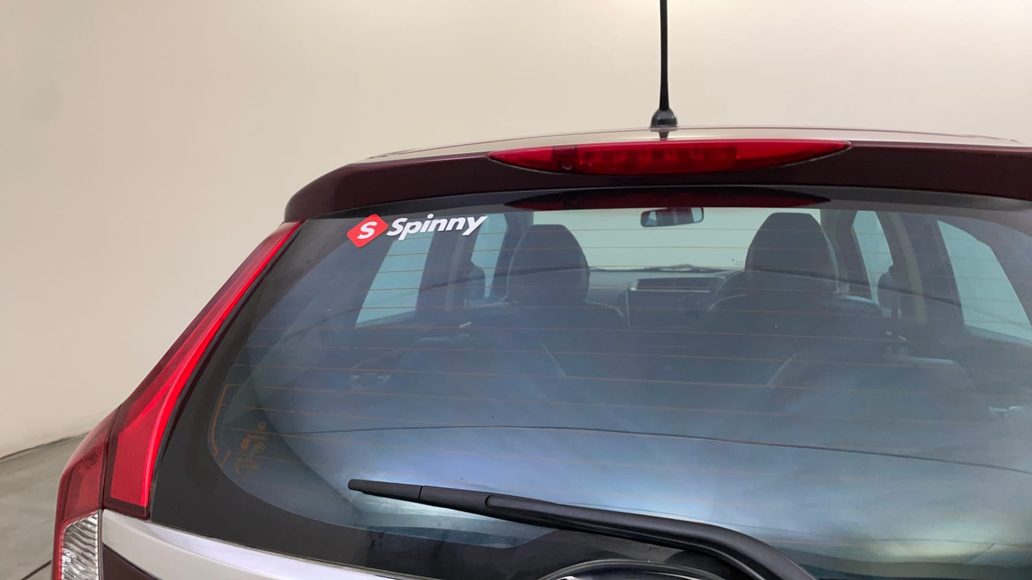 Used 2018 Honda Jazz V AT Petrol Petrol Automatic top_features Rear defogger