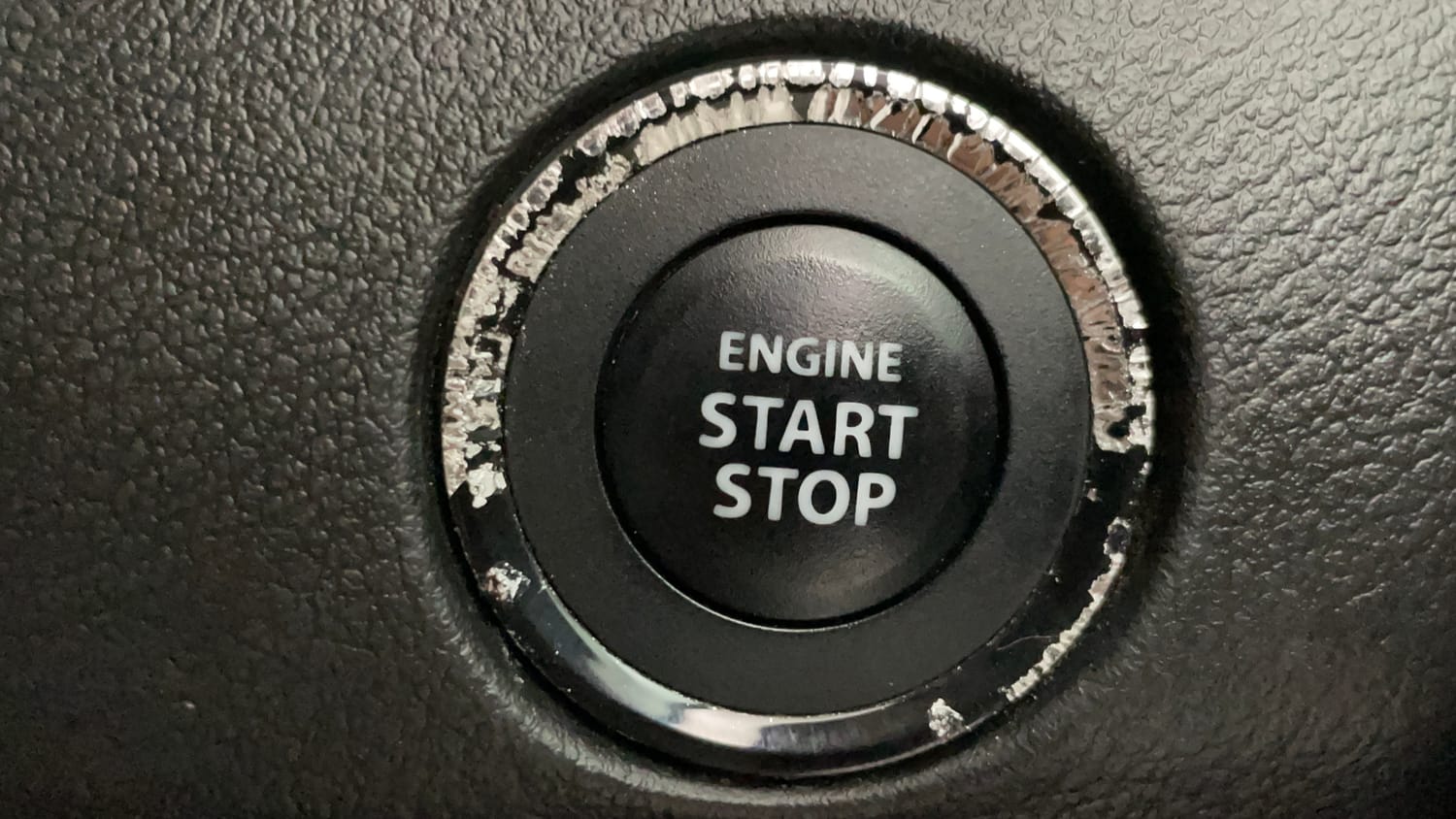 Used 2017 Maruti Suzuki Baleno Alpha 1.2 Petrol Manual top_features Keyless start