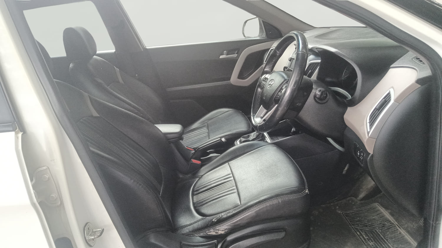 Used 2019 Hyundai Creta SX 1.6 AT CRDi Diesel Automatic interior RIGHT SIDE FRONT DOOR CABIN VIEW
