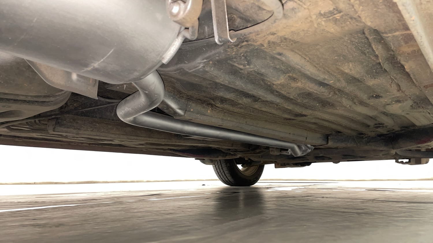 Used 2018 Honda Amaze 1.2 VX MT Petrol Petrol Manual extra REAR RIGHT UNDERBODY VIEW