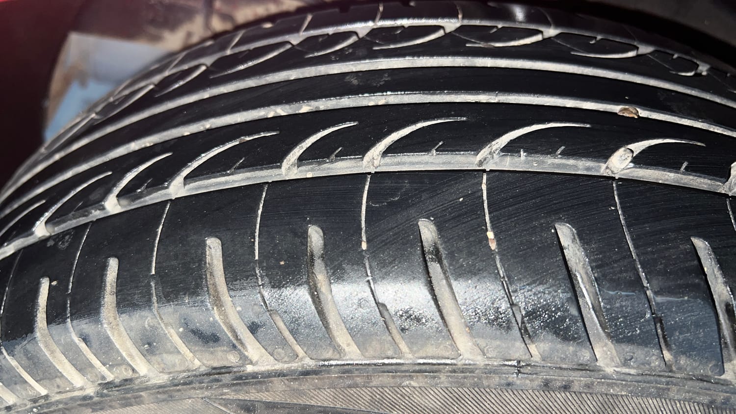 Used 2015 Hyundai Elite i20 Sportz 1.2 Petrol Manual tyres RIGHT REAR TYRE TREAD VIEW