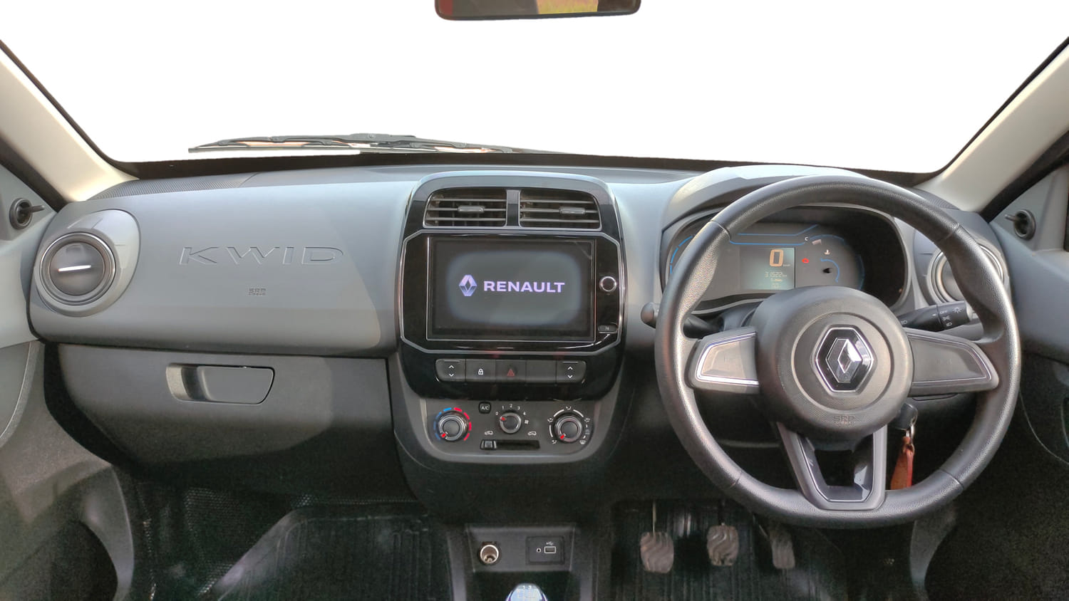 Used 2021 Renault Kwid RXT 1.0 Opt Petrol Manual interior DASHBOARD VIEW