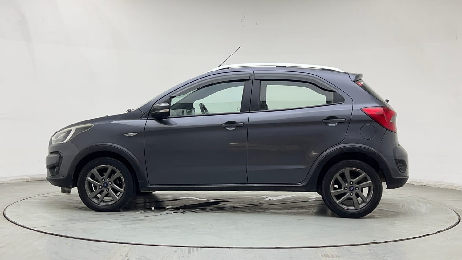 Used 2018 Ford Freestyle Titanium Plus 1.2 Ti-VCT Petrol Manual exterior LEFT SIDE VIEW