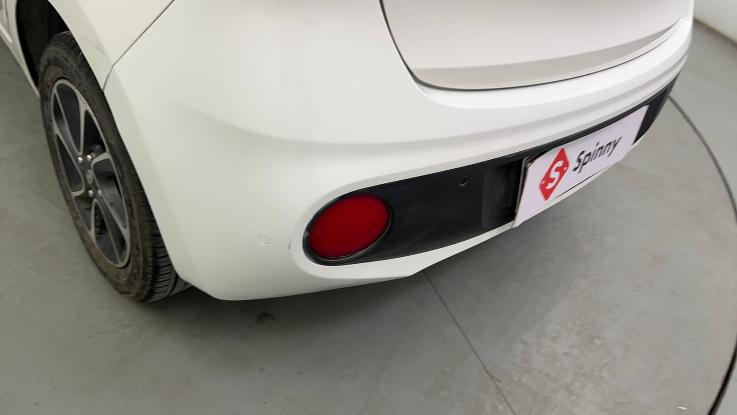 Used 2018 Hyundai Grand i10 Sportz AT 1.2 Kappa VTVT Petrol Automatic dents MINOR SCRATCH