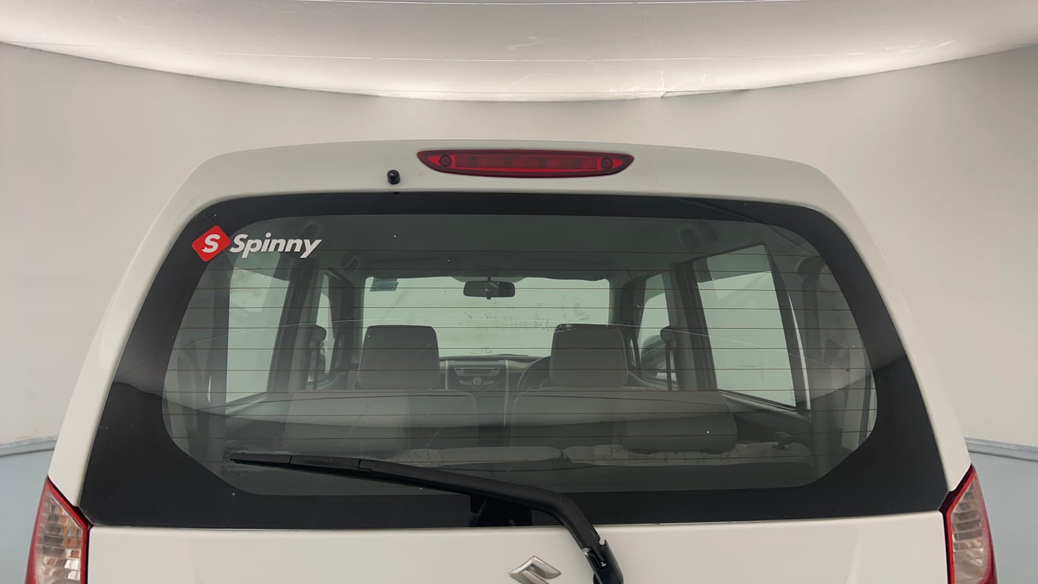 Used 2015 Maruti Suzuki Wagon R VXI Petrol Manual exterior BACK WINDSHIELD VIEW