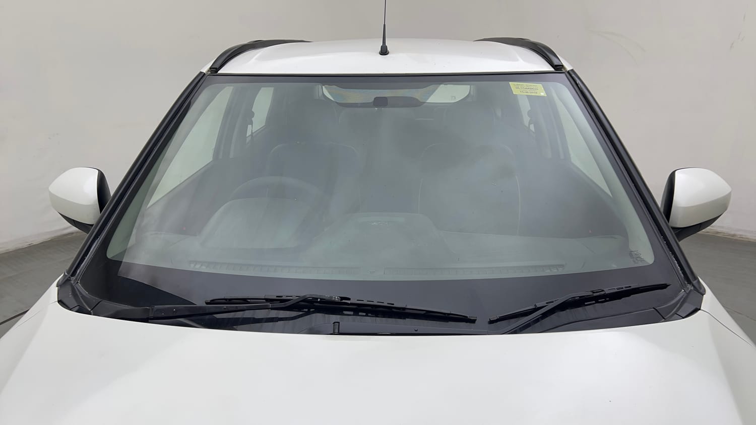 Used 2018 maruti-suzuki Vitara Brezza VDi AGS Diesel Automatic exterior FRONT WINDSHIELD VIEW