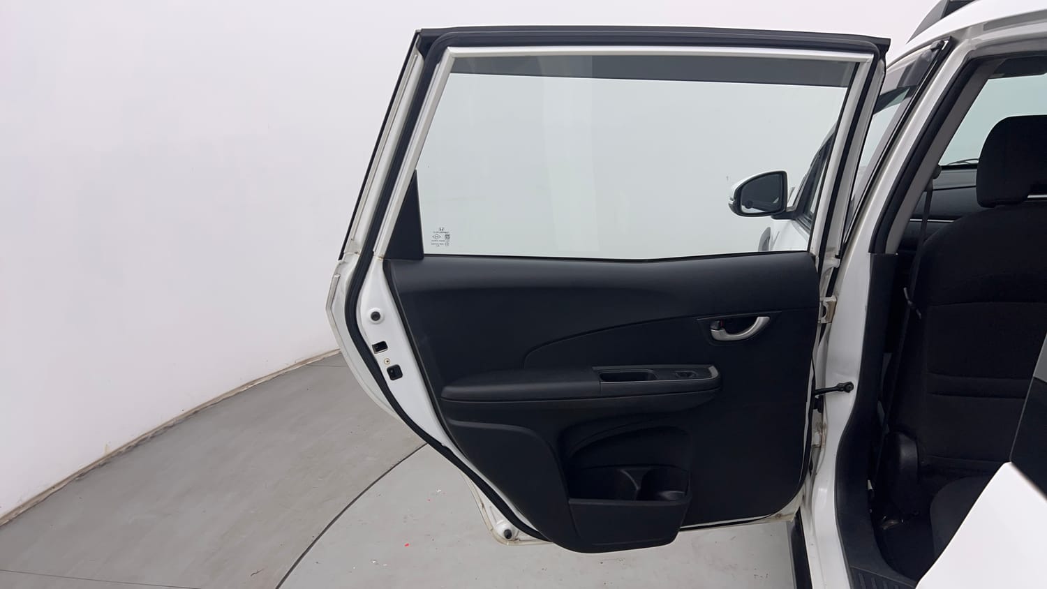Used 2019 Honda BR-V V Petrol Petrol Manual interior LEFT REAR DOOR OPEN VIEW