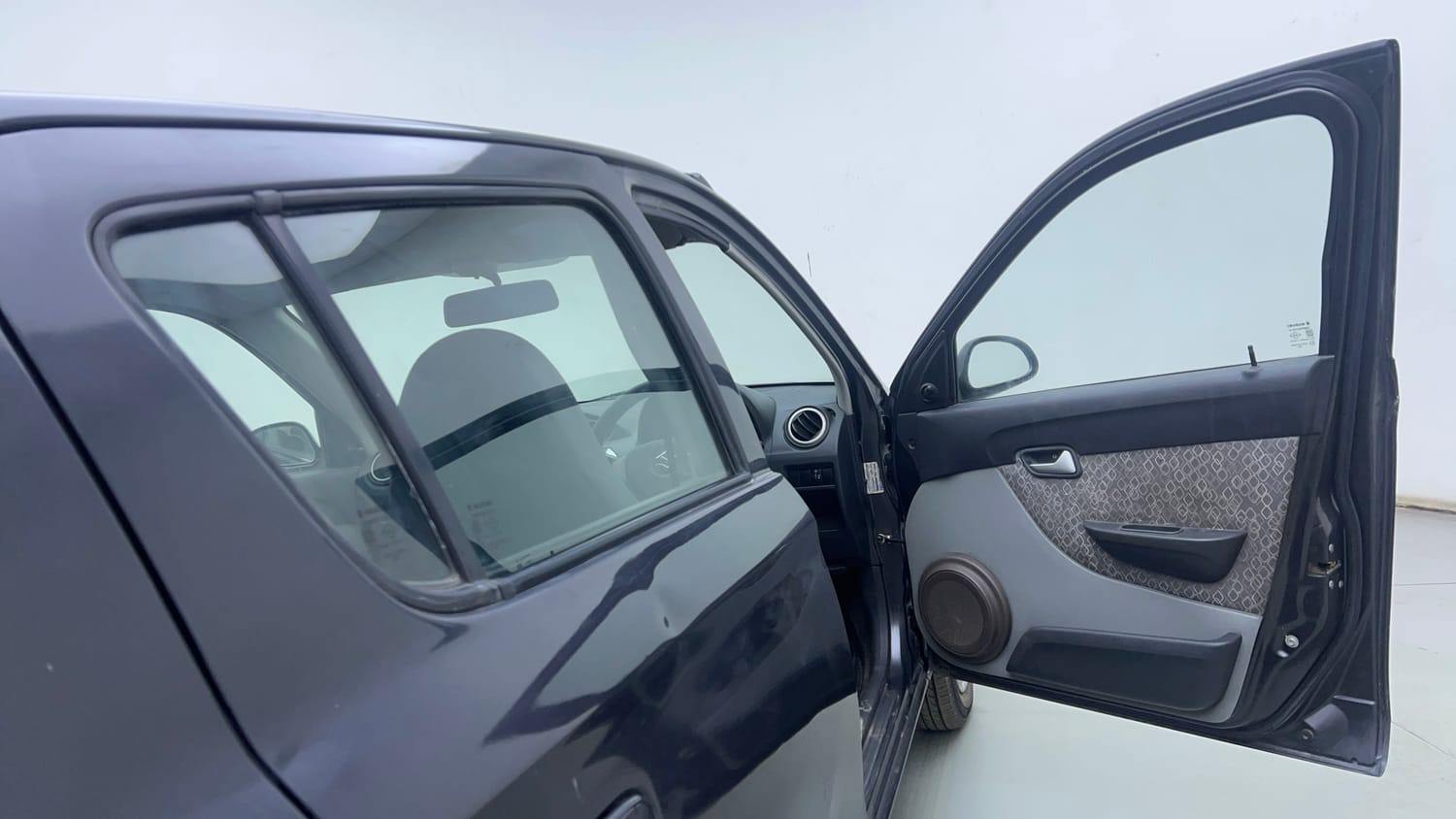 Used 2017 Maruti Suzuki Alto 800 LXi Petrol Manual interior RIGHT FRONT DOOR OPEN VIEW