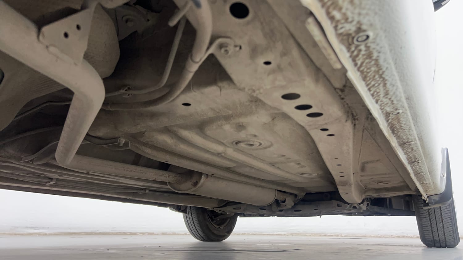 Used 2019 Maruti Suzuki Wagon R 1.0 VXI AMT Petrol Automatic extra REAR RIGHT UNDERBODY VIEW