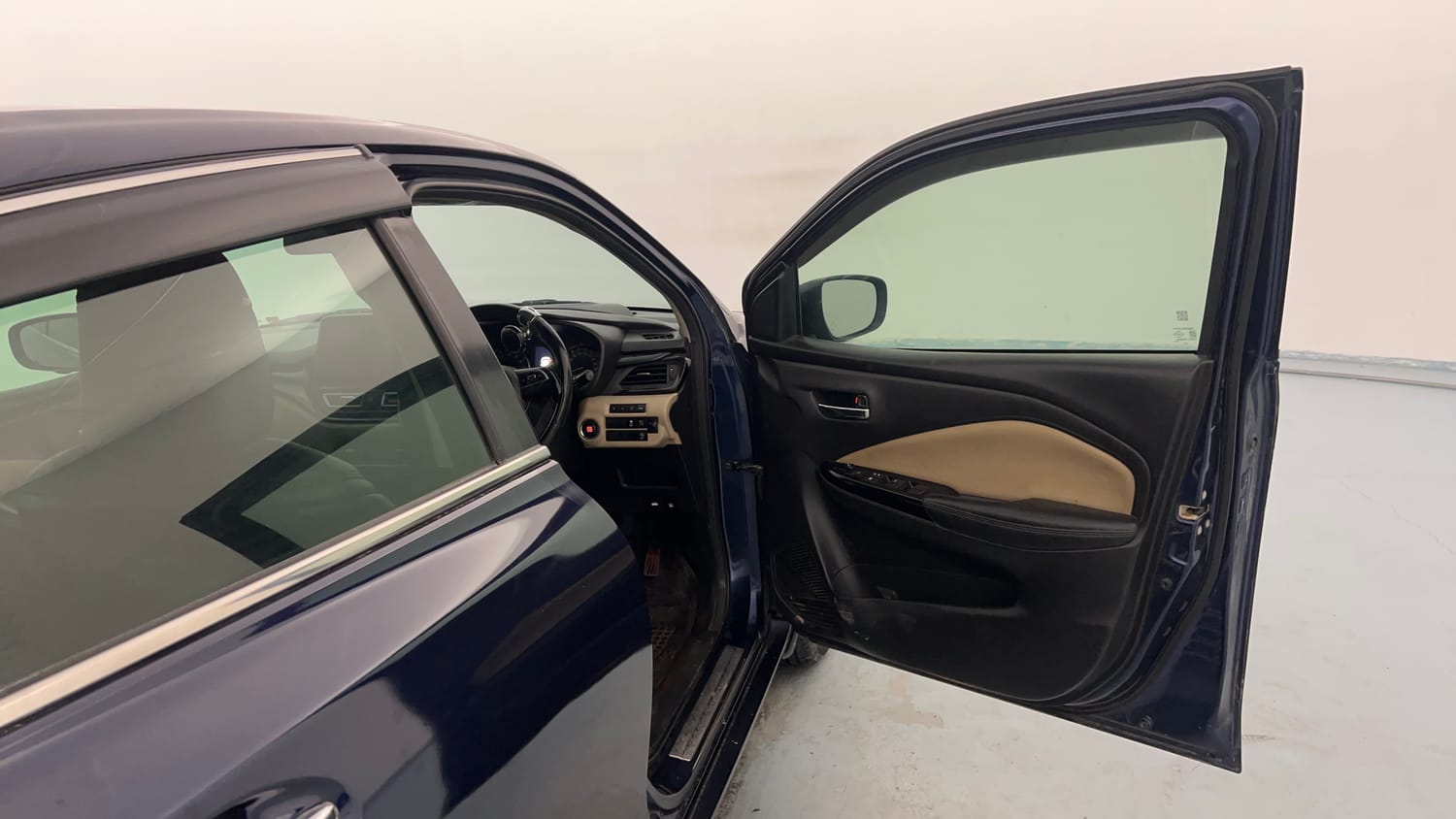 Used 2022 Toyota Glanza V AMT Petrol Automatic interior RIGHT FRONT DOOR OPEN VIEW