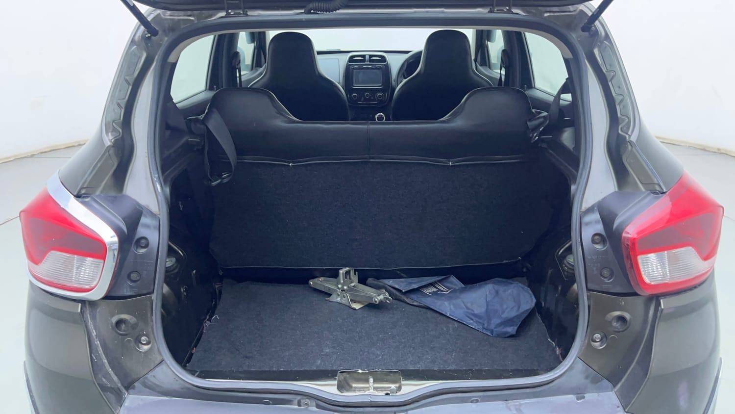 Used 2017 Renault Kwid 1.0 RXT AMT Petrol Automatic interior DICKY INSIDE VIEW