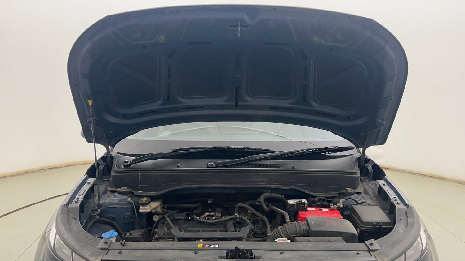 Used 2022 Hyundai Venue SX 1.2 Petrol Petrol Manual engine ENGINE & BONNET OPEN FRONT VIEW