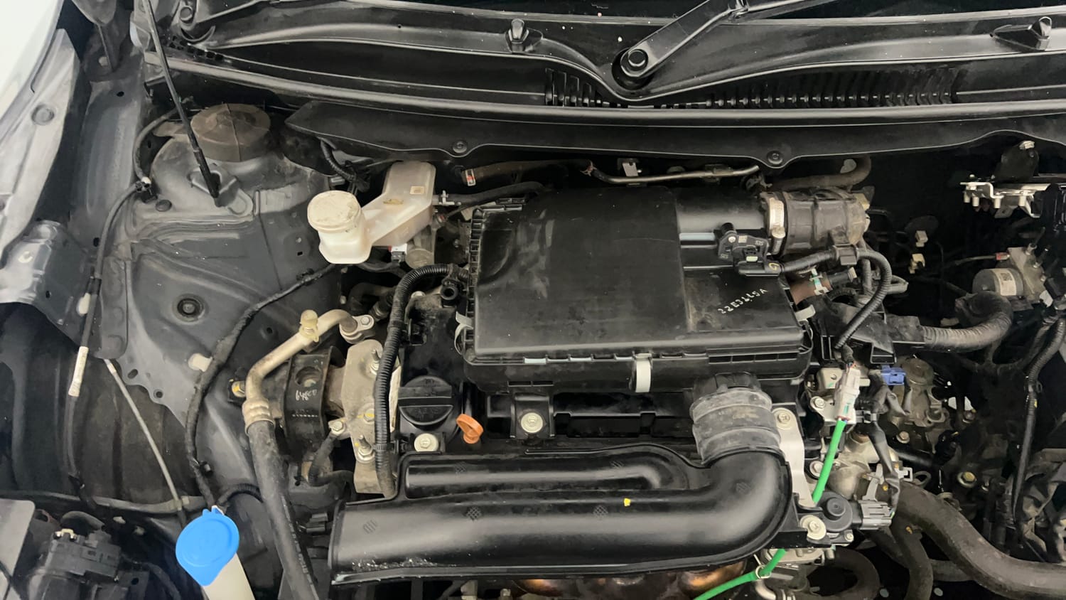 Used 2022 Maruti Suzuki Baleno Delta MT Petrol Manual engine ENGINE RIGHT SIDE VIEW